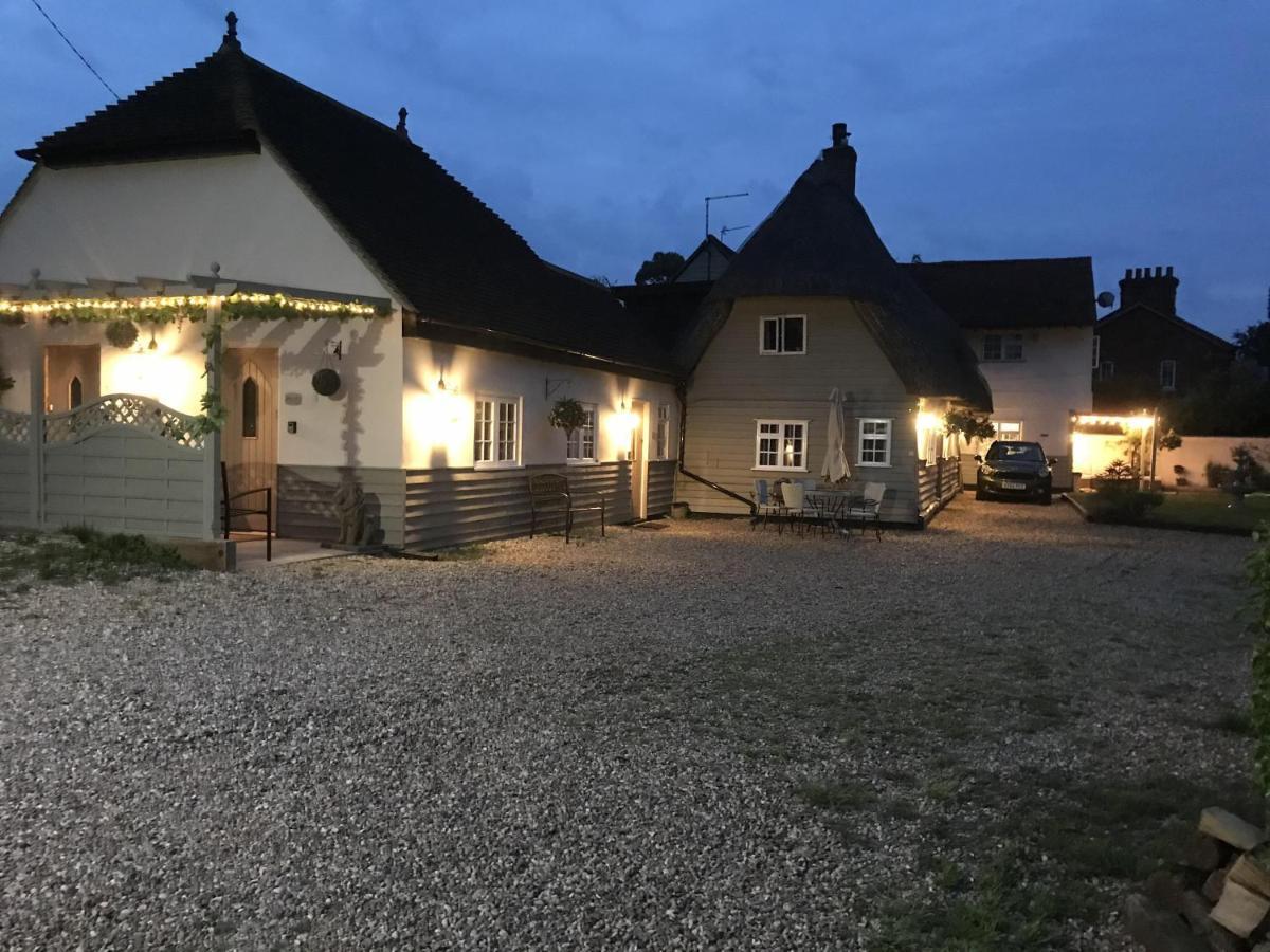 Old Thatch Bambers Green Takeley Екстериор снимка